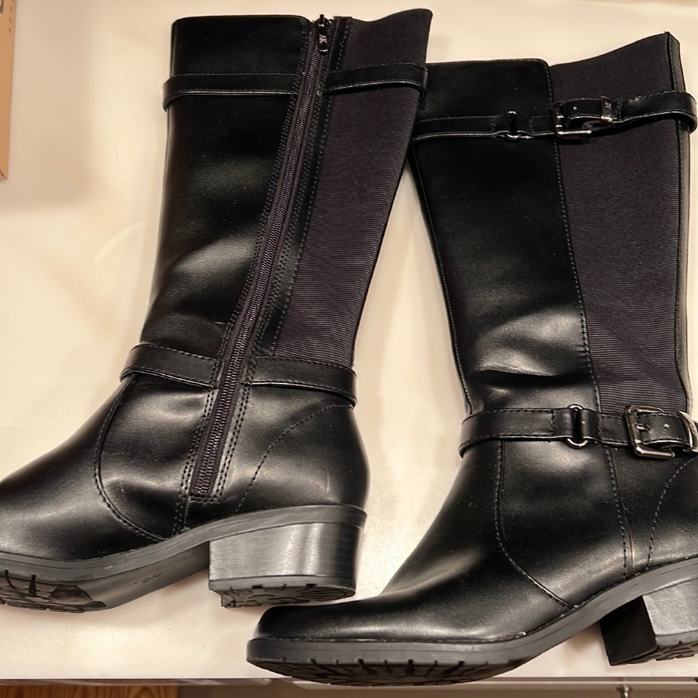Anne Klein Black Heeled Boots